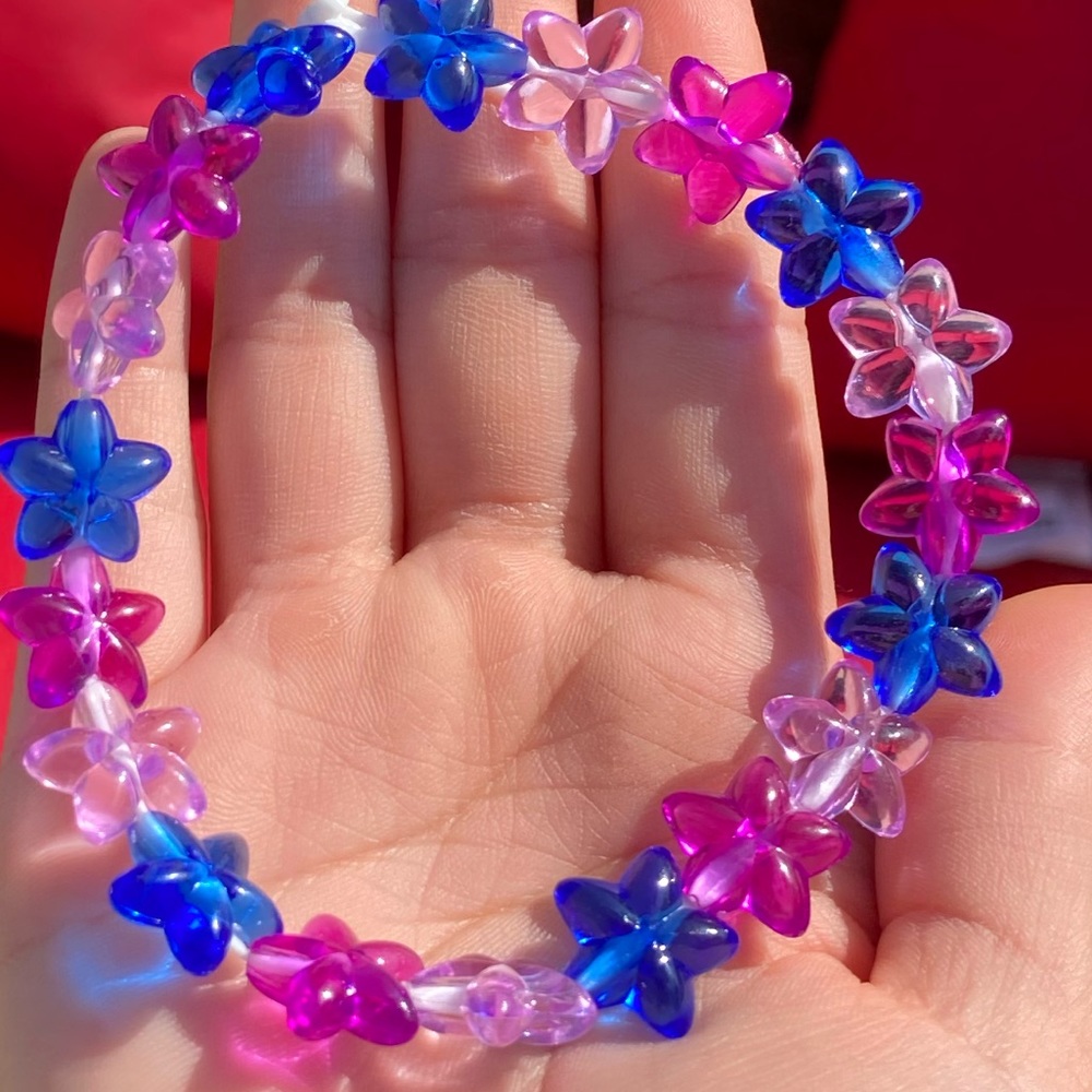 Cute multi colored flower bracelet